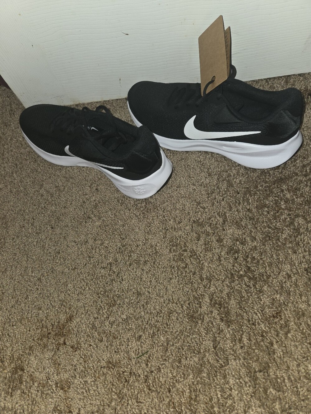 New Nike Revolution 7 Men’s Black and White  Running Shoes  Size 11 FB2207-001 - Picture 5 of 11